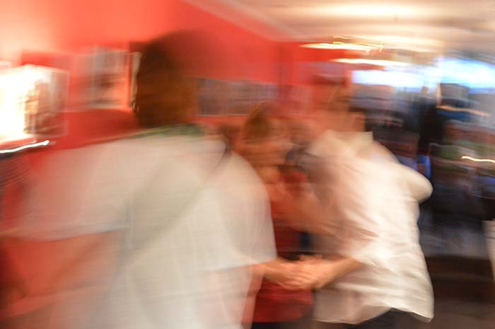 Salsa dancing in Savignyplatz